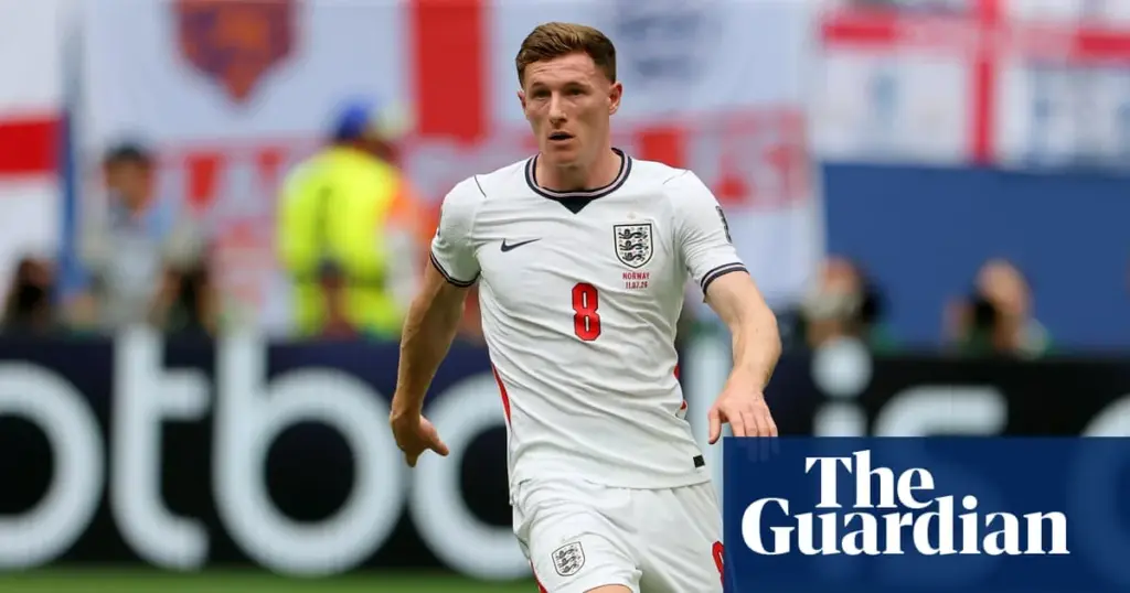 Elliot Anderson: New Man City signing sends Man Utd message after completing £116m move from Nottingham Forest